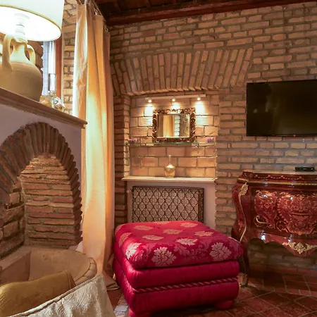 New!!! Dimora Trevi Boutique Luxury Flat *